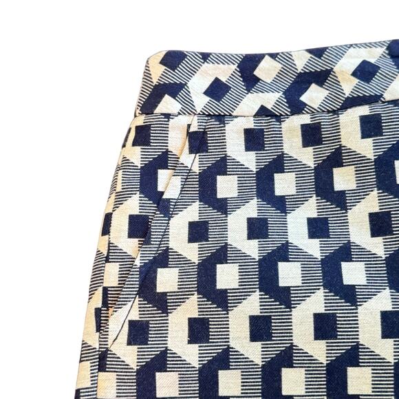 TRINA TURK Retro High Waist Navy Gray Geometric Print 3" Shorts Women's Sz 10 - Picture 3 of 10